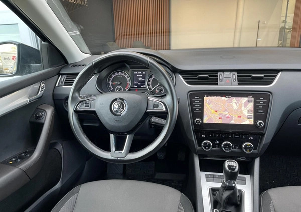 Skoda Octavia cena 69900 przebieg: 97878, rok produkcji 2019 z Łobżenica małe 352
